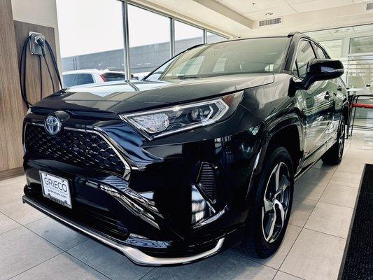 Toyota rav 4 at the grieco honda dealership