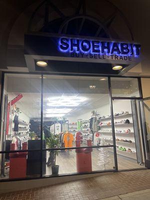 Shoehabit