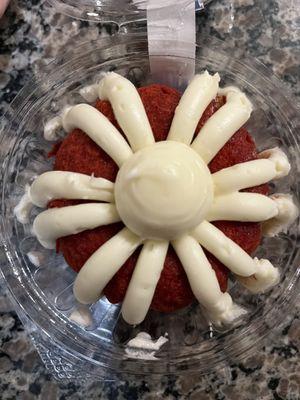 Red velvet bundtlet