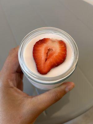 T08 Strawberry Coconut Pudding