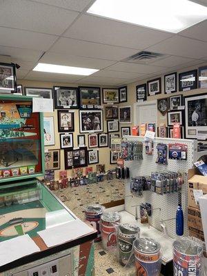 Bob Beck Sports Collectibles