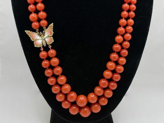 Red Coral Bead 18 Karat Yellow Gold Butterfly Clasp Necklace