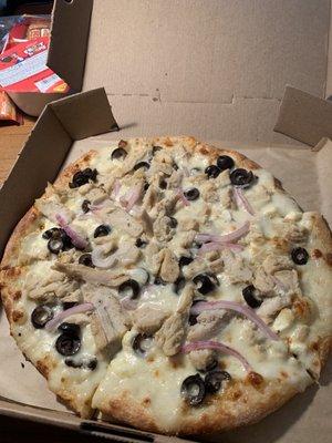 Great White Pizza with added toppings