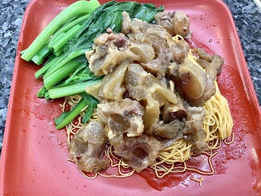 Hong Kong style lo mein with beef tendon