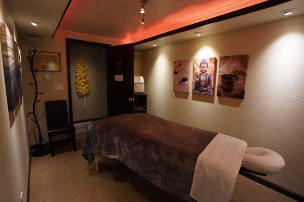 Massage Room - Eastern Theme