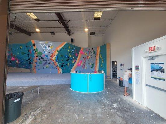 2500 sqft of bouldering walls in Kona