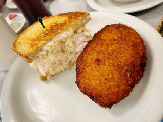 Turkey reuben & potato latke