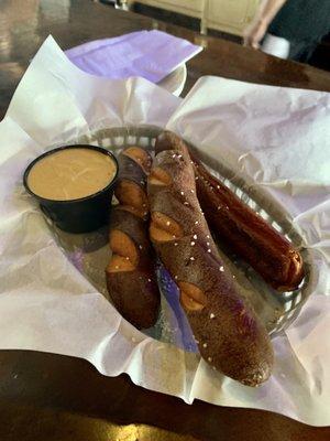 Bavarian pretzels with queso.