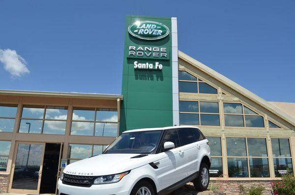 Welcome to Land Rover Santa Fe!