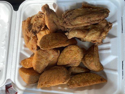 Fried chicken and potato wedges