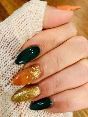 A beautiful fall GelX set.