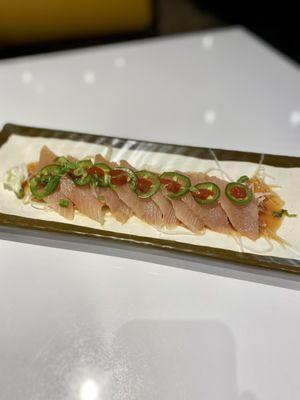 Pepperfin hamachi