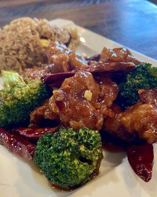 Orange chicken lunch special