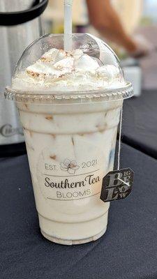 White Chocolate Pumpkin Chai Latte from Southern Tea Blooms | Instagram: @telephonesmoothie