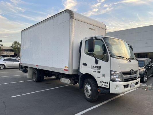 20ft Box Truck w/Lifgate