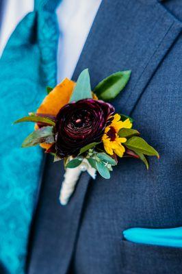 Groom's boutonniere