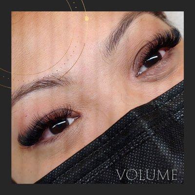 Volume Lash Extension Set by Nicole