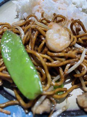 Shrimp lo mein