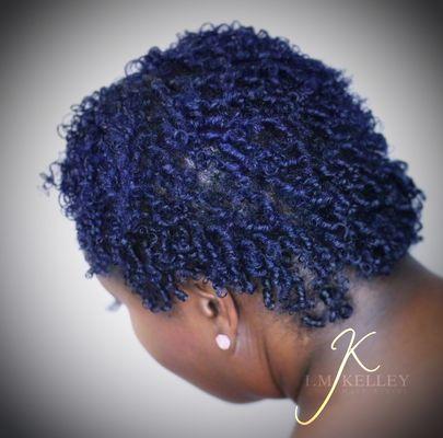 Blue hair color with gel twist