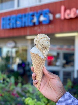 Hershey's Beach Ice Cream Shop