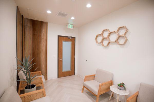 KYT Dental Services of Fountain Valley Waiting Area