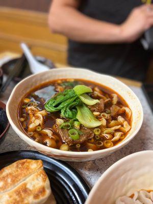 Niu Ro Niu Jin Mian - beef and tendon noodle soup