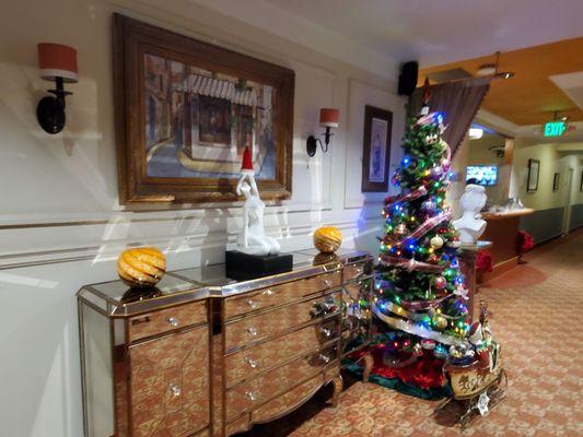 Christmas tree at Hotel Brandwood