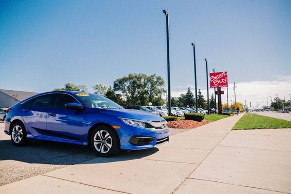 2015 Honda Civic offered by Best Buy Used Cars