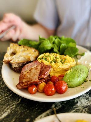 Great white brekkie