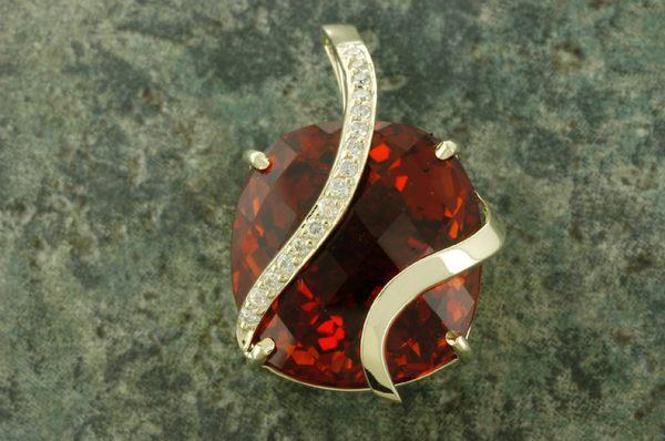 Beautifully crafted Gemstones for the perfect pendant, bracelet, or birthstone ring.