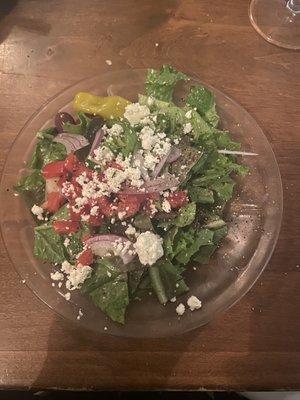 Side salad with vinaigrette dressing