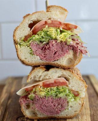 Roast beef sub on Italian seeded bread