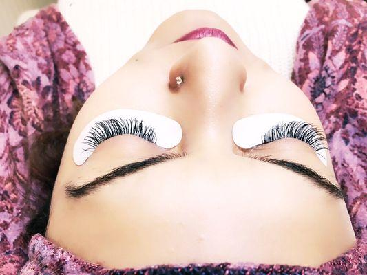 Classic eyelash extensions for $95!