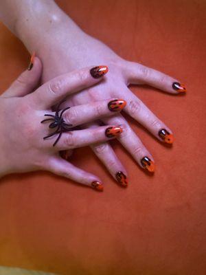 Halloween nails (orange dip with design)