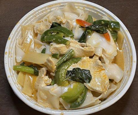 Red curry noodles with chicken