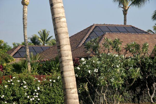 Customer roof in-set solar arrays for high-end homes