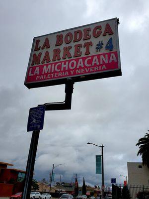 La Bodega Market - Long Beach, CA