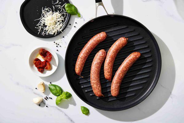 CAPRESE Wagyu Beef Sausage: Wagyu Beef trim, ground and mixed with fresh basil, chopped sundried tomatoes and shredded mozzarella.