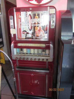 Old fashioned cigarette machine, nostalgic!