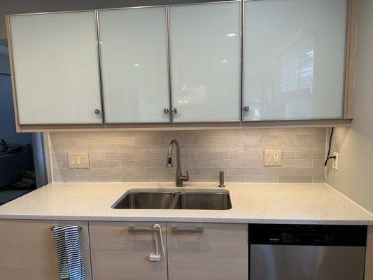 They got this backsplash done lickety split!