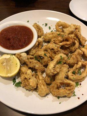 Calamari - Perfectly cooked, overly battered, but very bland in flavor.  Mediocre marinara sauce for dipping.  3/5