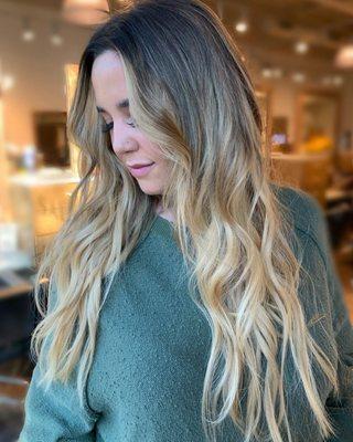 Stylist:Sarah M. IG: @theshearlife Blonding & Bellami Volume weft extensions