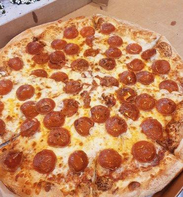 18" Pepperoni Pizza