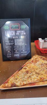 Pizza slice & lunch specials