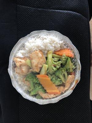 Chicken and broccoli to-go order