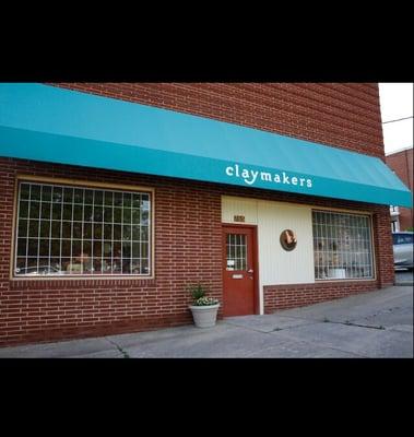 Entrance to claymakers.