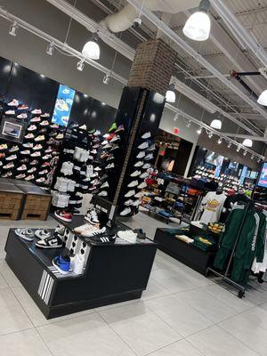 Shoe area/ displays