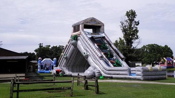 At 28' tall this slide is one of the most exciting inflatables ever.  Perfect for your next carnival, fair or festival.  Used wet or dry!