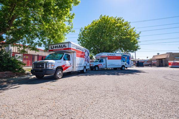 U-Hauls Available for Rent in Ceres, CA.