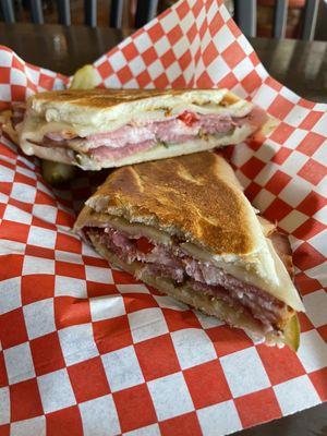 Cuban sandwich